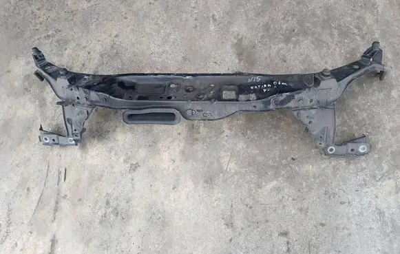 Opel Zafira B Radiator support slam panel