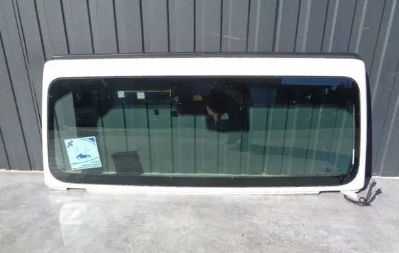 Jeep Wrangler Rear windscreen/windshield window 