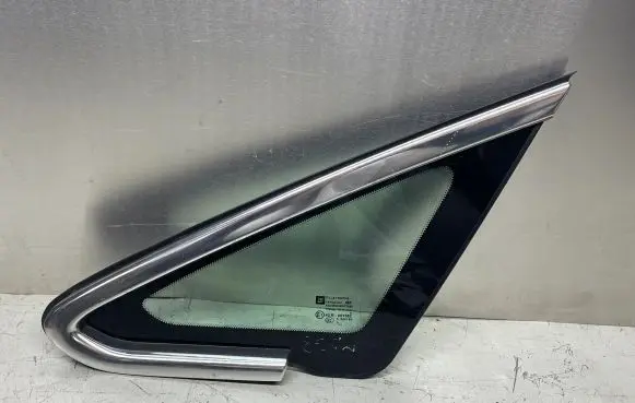 Opel Astra J Front triangle window/glass AS2M3236DOT682 43R001582
