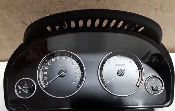 BMW 5 F10 F11 Speedometer (instrument cluster) 9280483