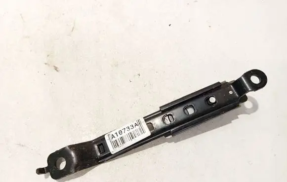 Nissan Murano Z50 Seat belt adjustment rail 