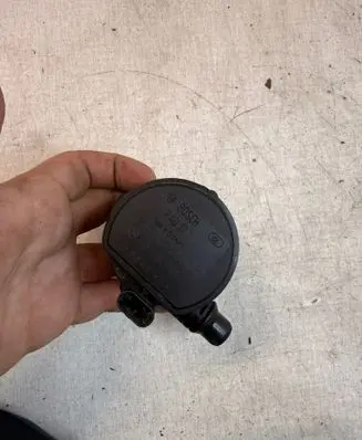 Mercedes-Benz C W205 Electric auxiliary coolant/water pump A0005005400 0392023512
