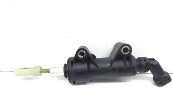 Clutch master cylinder