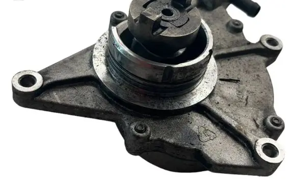 KIA Sorento Vacuum pump 288104A400 6F020120