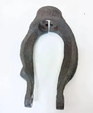Honda Legend Lower shock absorber bracket 
