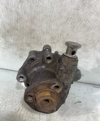 Volkswagen Golf IV Power steering pump