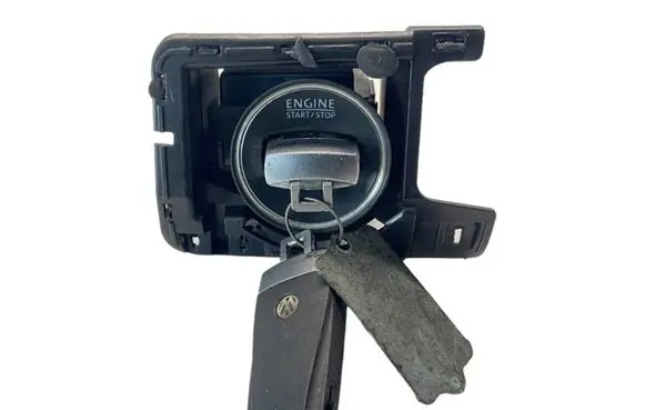 Volkswagen PASSAT B7 Ignition lock