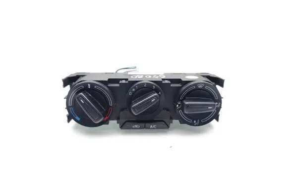 Skoda Fabia Mk3 (NJ) Climate control unit 8E0972112A