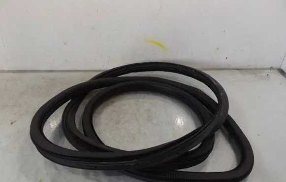 Seat Ibiza IV (6J,6P) Front door rubber seal 