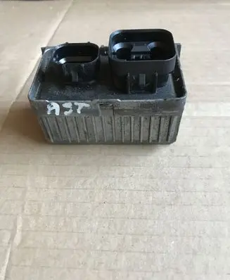 Opel Insignia A Glow plug pre-heat relay 55574293 0522122601