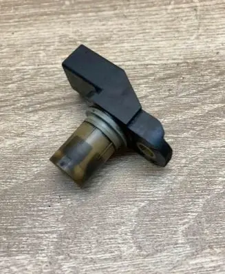 BMW 5 E39 Camshaft position sensor 7794646 779464603