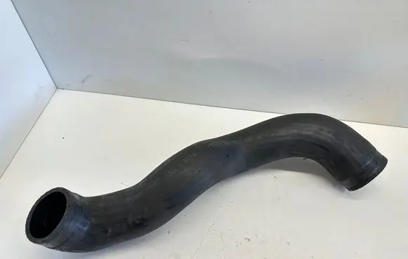 Volvo XC70 Intercooler hose/pipe P7706 TTALY