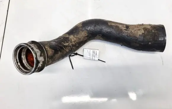 Jeep Grand Cherokee (WK) Intercooler hose/pipe
