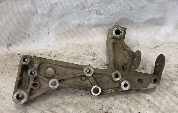 Volkswagen Golf V Engine mounting bracket 1K0199296F 13092003