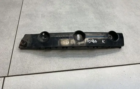 Nissan X-Trail T32 Front bumper mounting bracket 622234CL0A