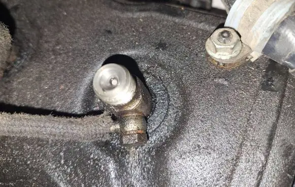 Audi A6 S6 C5 4B Fuel injector