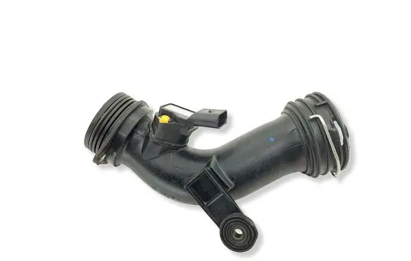 Volkswagen Touareg I Intercooler hose/pipe 7L6145958A 038906051C 0281002401