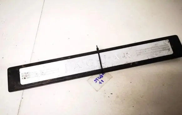 Jaguar XF Front sill trim cover 8x2313200af 8x23-13200-af