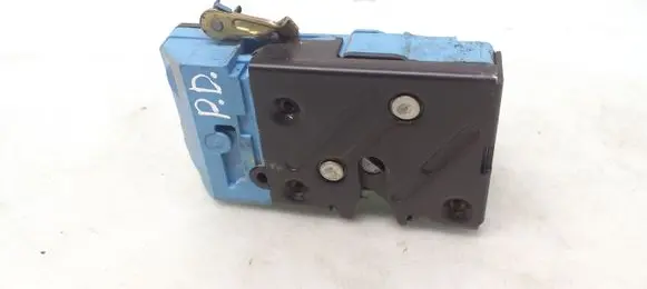 Volvo S60 Front door lock 30699748