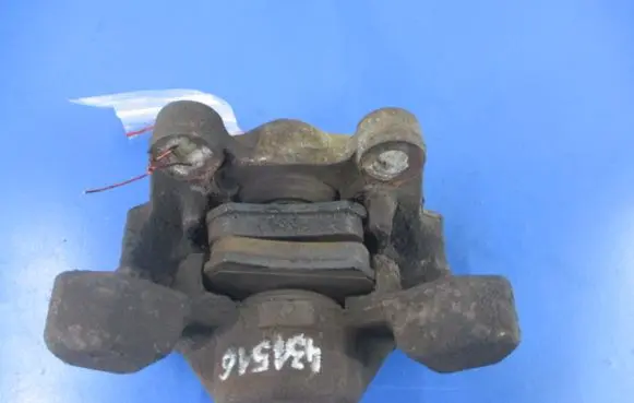 Opel Vectra B Rear brake caliper