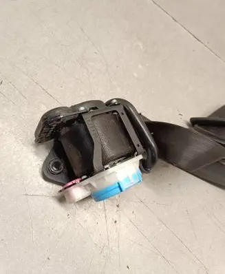 Audi Q3 8U Front seatbelt 3063559 3063560 0717F7P1QUU8
