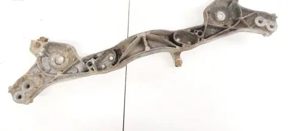 BMW X3 E83 Engine mounting bracket 340462104 3404621-04