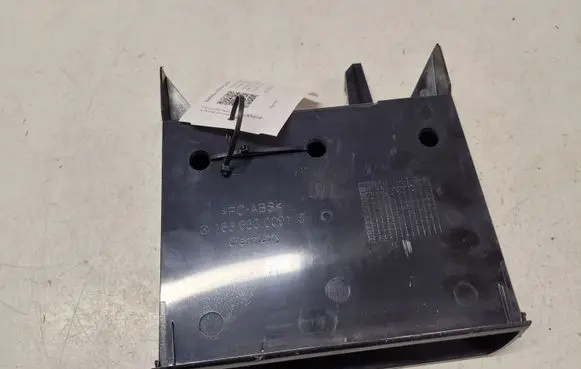 Mercedes-Benz A W168 Dashboard storage box/compartment 1686800091