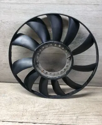 Volkswagen PASSAT B5.5 Fan impeller 058121301B