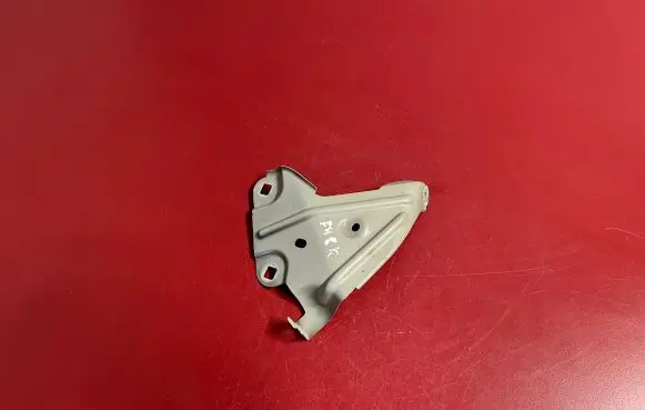 BMW X1 F48 F49 Fender mounting bracket 7351515