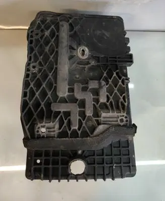 Land Rover Freelander 2 - LR2 Battery tray 31201041