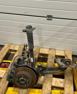Toyota C-HR I Rear wheel hub spindle/knuckle 