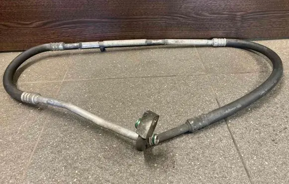 Air conditioning (A/C) pipe/hose