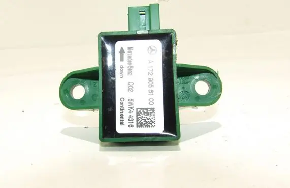 Mercedes-Benz C W204 Airbag deployment crash/impact sensor a1729056100