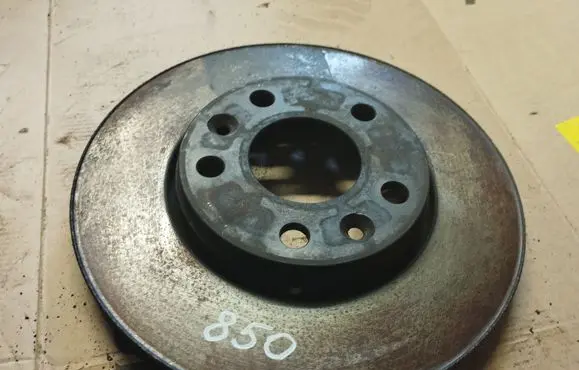Renault Megane III Front brake disc