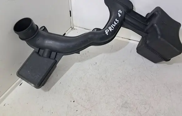 Toyota Prius (XW50) Intake resonator 1775137110