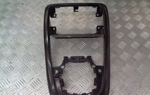 Fiat Croma Radio/GPS head unit trim 