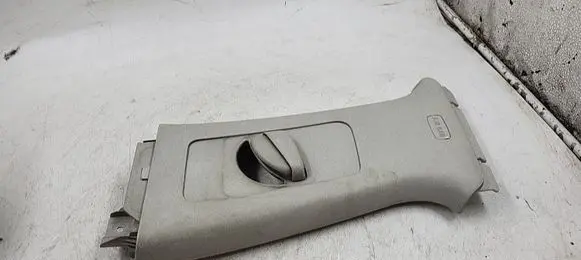 Seat Leon (1P) (B) pillar trim (top) 