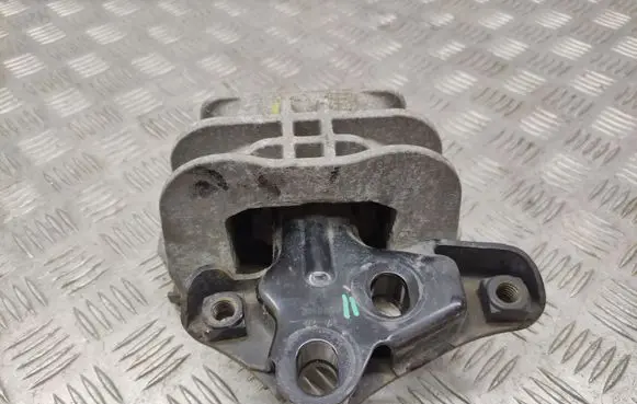 Ford Transit Custom Engine mount bracket BK217M124AD