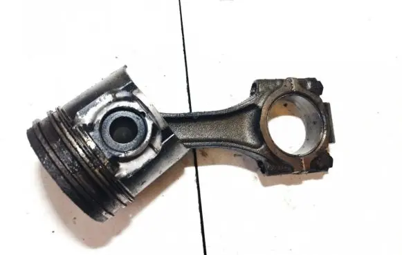 Renault Master I Piston with connecting rod