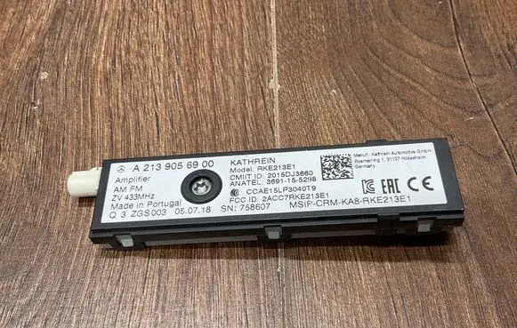 Mercedes-Benz E W213 Aerial antenna amplifier A2139056900