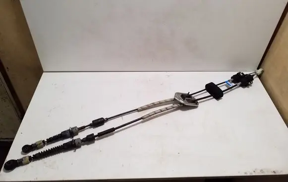 KIA Stonic Gear shift cable linkage H82508C12