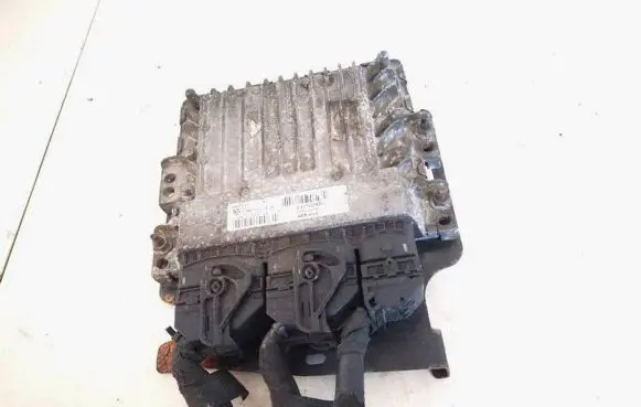 Renault Scenic III - Grand scenic III Engine control unit/module s180153104 237102426R
