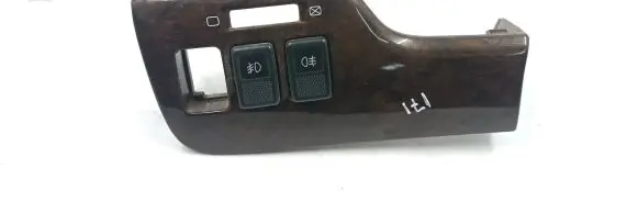 Fog light switch
