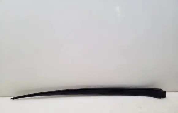 Volkswagen Golf V Rubber seal front coupe door window 5M0854327B