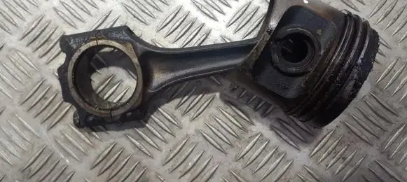 Audi 80 90 B3 Piston with connecting rod