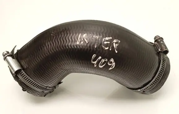 Volvo V70 Intercooler hose/pipe 230709