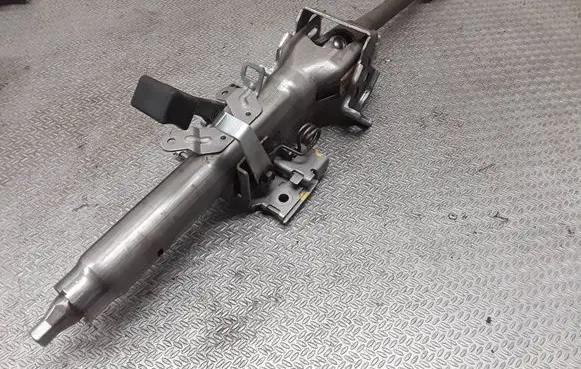Mazda 6 Steering wheel axle 