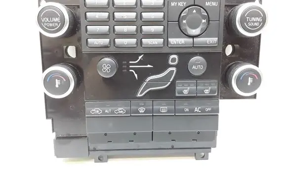 Volvo V70 Climate control unit 30782909