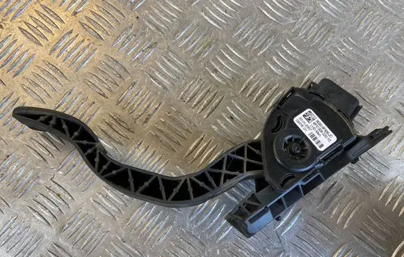 Ford S-MAX Accelerator throttle pedal 6G929F836JC 6PV00922010 C95YE01
