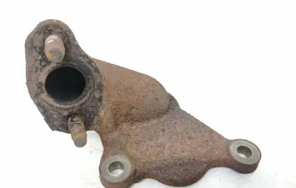 Toyota Auris 150 Other engine bay part